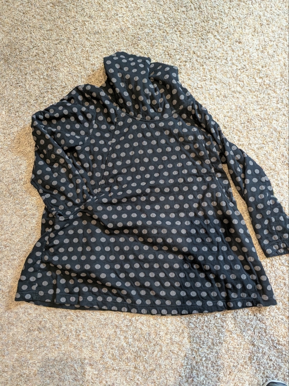 Komil Black Polka Dot Long Sleeve Tunic... It Has Pockets!